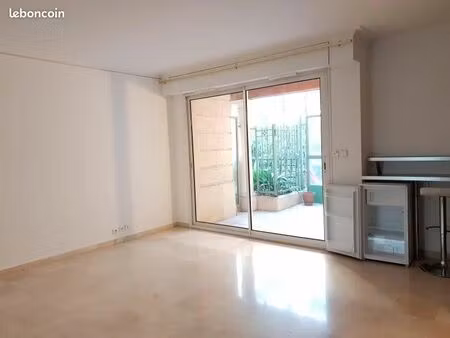 bureaux 44 m² aix-en-provence