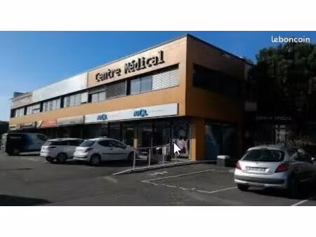 local professionnel centre médical