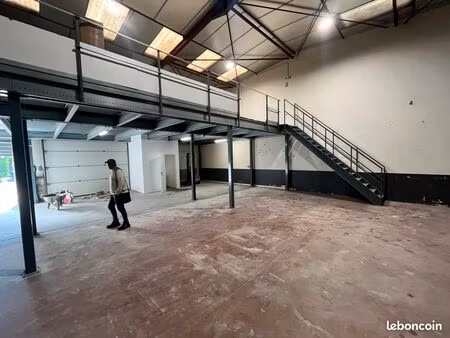 local d'activité vénissieux