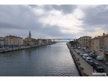 superbe t3 traversant entièrement rénové – terrasse – résidence calme – clim – parking