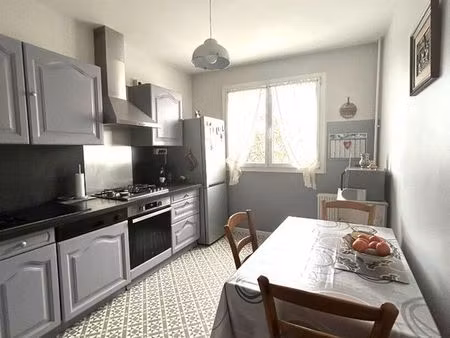 appartement 5 pièces 92 m²