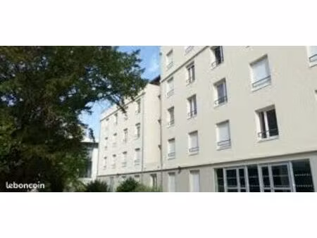 studio 1 pièce 18 m²