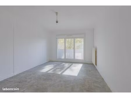 appartement 5 pièces 92 m²