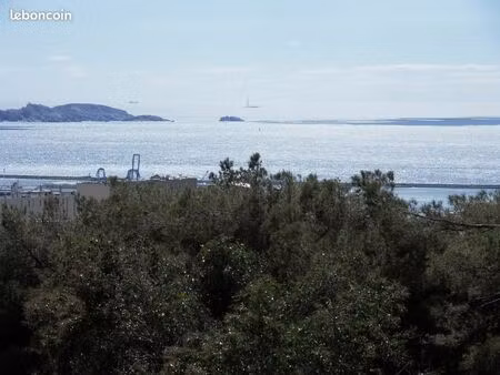 terrain 1700 m2 vue mer à 50 m de la gavotte