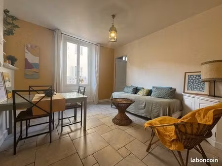 carré d’or  banane  t4 de 74 m2 à 100 m de la croisette