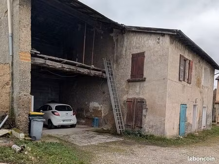 immeuble 4 pièces 100 m²