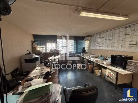 local d'activité 430 m²