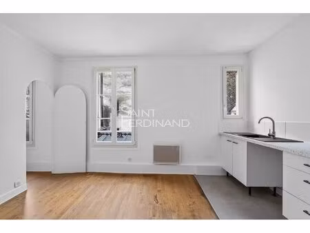 villiers/tocqueville