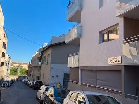 4 places parking et 1 box à vendre - rue auger 13004