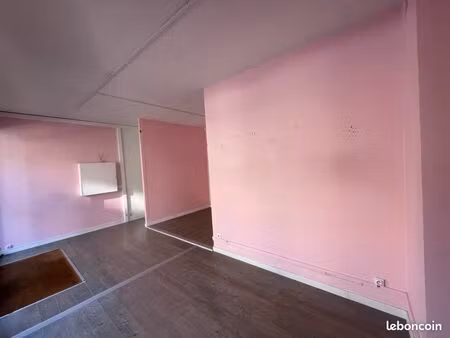 à louer local commercial