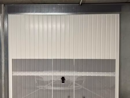 garage boxe fermé quartier port nice
