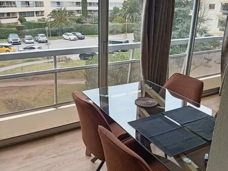 2 pièces entièrement meublé minelle