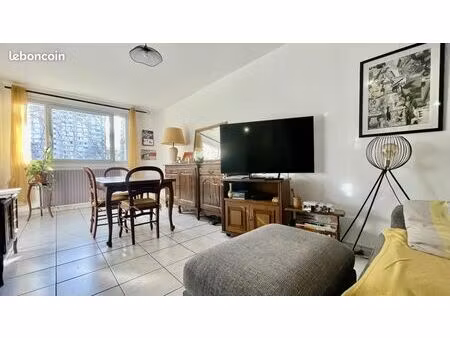 appartement 2 pièces 54 m²