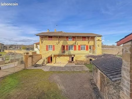 maison 5 pièces 150 m²