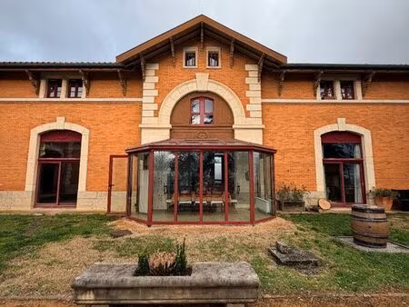 triplex 4 pièces 176 m²