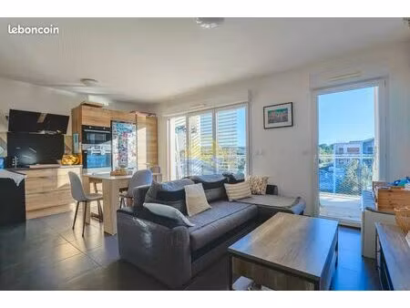 appartement 3 pièces 60 m²