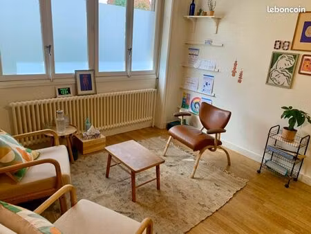 location local psychologue monplaisir