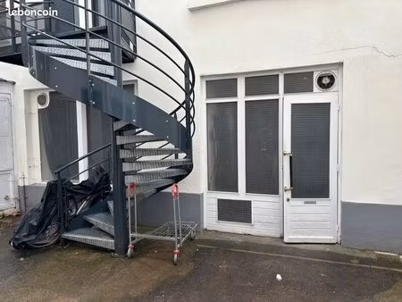 local commercial 49 m²