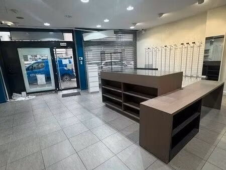 local commercial 71 m²