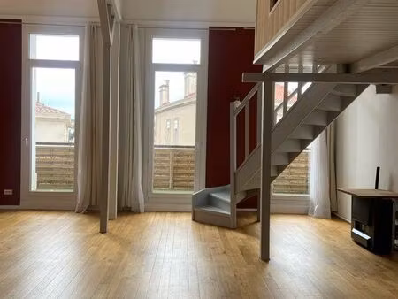loft 110 m2 en plein cœur d’endoume