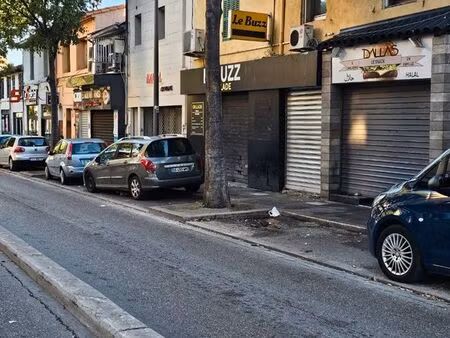 local commercial saint antoine