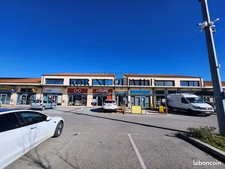 bureaux 86 m² peyrolles-en-provence