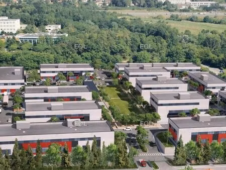 local d'activité 340 m²