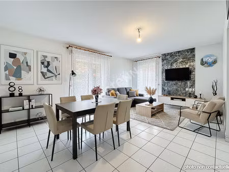 appartement t4 de 81 m² avec 3 chambres a proximite des commodites