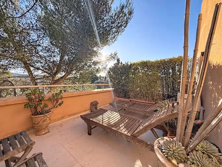 grand t3 de 84m2 avec terrasses