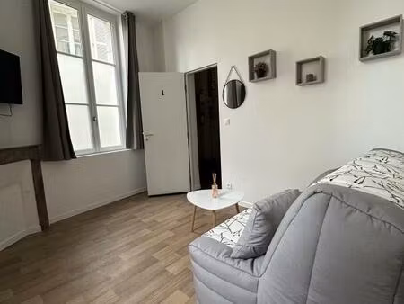 location appartement 1 pièce 25 m² à châtellerault (86100)
