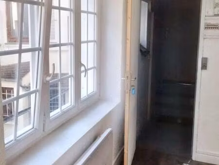 location appartement 1 pièce 20 m² à fontainebleau (77300)