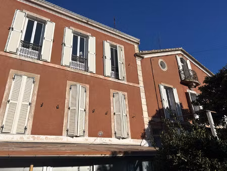 vente immeuble 265 m² toulon (83200)