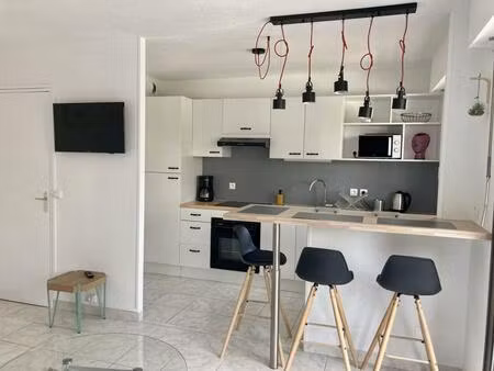 location appartement 1 pièce 9 m² à le bouscat (33110)