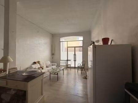 location appartement 4 pièces 60 m² à marseille 2 (13002)