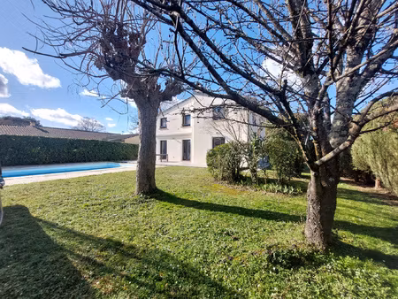 maison coup de coeur t7 avec piscine et double garage sur 97