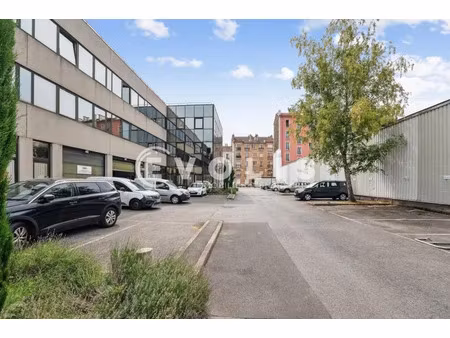 a louer - locaux d'activité et bureaux - ivry sur seine (94)