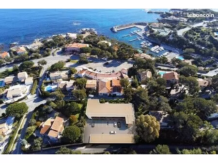 particulier vend appartement les issambres