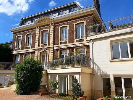 superbe f6 avec terrasse rouen gare