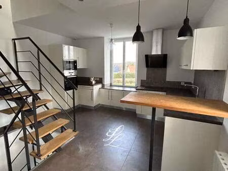 location maison à parigné-l'évêque (72250) : à louer / 173m² parigné-l'évêque