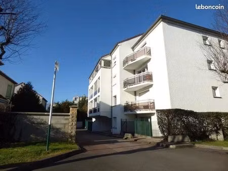 studio 1 pièce 29 m²