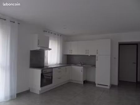 f2 rdc avec terrasse de 12m2