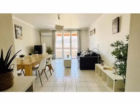 location appartement 4 pièces 85 m² à toulon (83000)