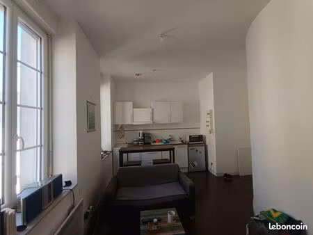 sous location t2 meublé butte saint anne