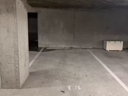 vente garage et parking à saint-sébastien-sur-loire (44230) : à vendre / saint-sébastien-s