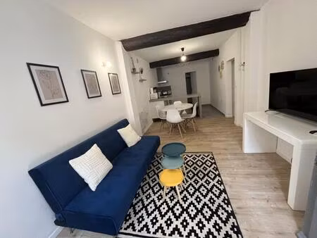 location appartement 3 pièces 52 m² à avignon (84000)
