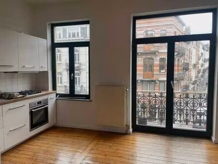 bel appartement à louer à saint gilles   bruxelles