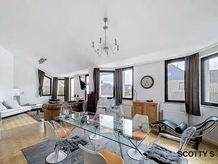 mont-saint-jean - duplex en architecture moderniste