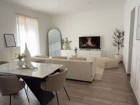 t3 rénové – vue mer – sans vis-à-vis