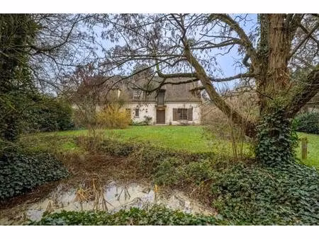 longère 11 pièces 246 m² avec jardin arboré