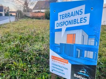 vente terrain à juigne-sur-loire (49610) : à vendre / juigne-sur-loire